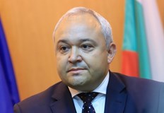 Той подчерта че засега няма никакви основания за притеснение Миграционният натиск