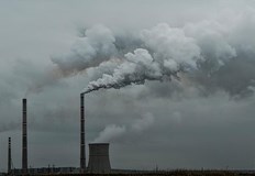 Електроенергийният сектор е най големият източник на вредни емисии в ЕС Цената