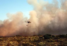 Два хеликоптера ще се включат в гасенето на пожара край