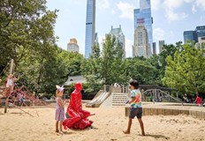 Скулптура на руския президент Владимир Путин се появи на детска