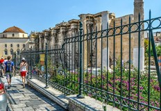 Минаха 18 милиарда евроОчакваните рекордни приходи от туризъм засега изглежда