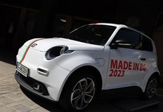 Строителството на завода за електромобили в Ловеч на практика е