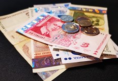 С актуализацията на бюджета се приеха по големи отстъпкиС поправките в