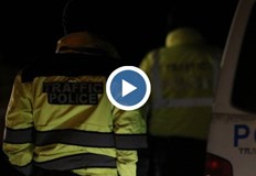 Водач на тежкотоварен автомобил е изгубил контрол върху возилото и