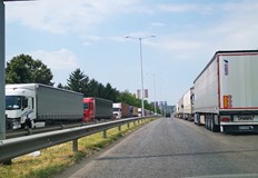 Камионите отбивани от Дунав мост няма да бъдат глобявани при