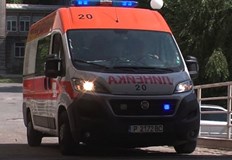 Шофьор е с контузени крайници след инцидент на пътя Русе