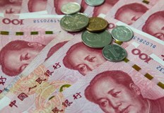 Китайската валута е алтернатива след санкциите за Москва заради войната