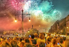 Правителството отложило най голямата заря в Европа заради предупреждения за лошо