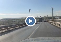 Лек автомобил БМВ с чужда регистрация е аварирал на Дунав