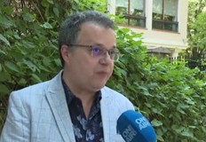 Политолози обясняват решението с желанието на Петков и Василев да