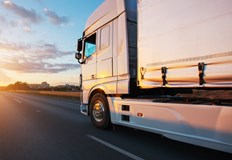 Заловиха ТИР с мигранти на единия от входовете на Бургас Камионът