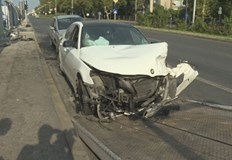 Инцидентът е станал около полунощДва автомобила се удариха тази нощ