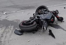 Мотоциклетистът се е движел с превишена скоростМотоциклетист загина на място