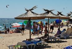 Как изглежда това лято почивката на българското Черноморие без руските туристиЖега