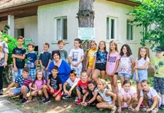 Прохлада близост до природата и множество възможности за учене и