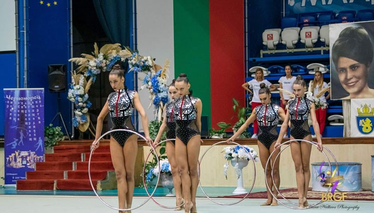 Съдия за България на това състезание при ансамблите е Даниела Велчева