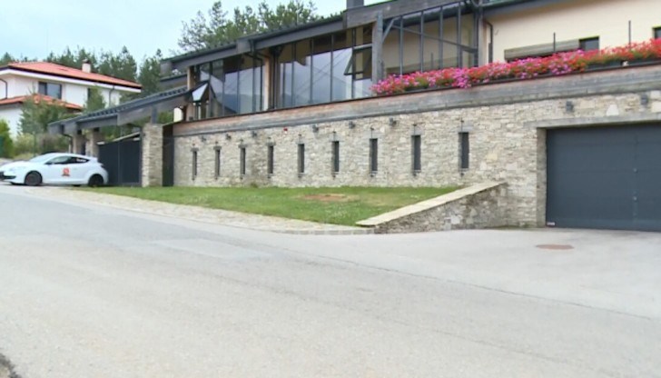 Извършват се процесуално-следствени действия Извършват се процесуално-следствени действия