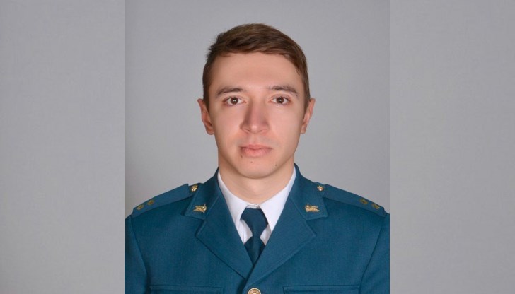 Антон Листопад е "признат през 2019 г. за най-добрия пилот на украинските военновъздушни сили и е участвал във военни действия в източната част на Украйна