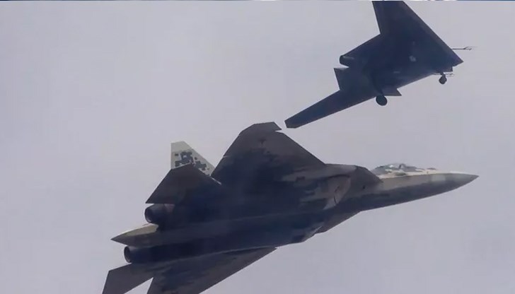 Противовъздушната отбрана бе задействана късно снощи край Керч, където се намира ключовият мост, свързващ Крим с руския Краснодарски край