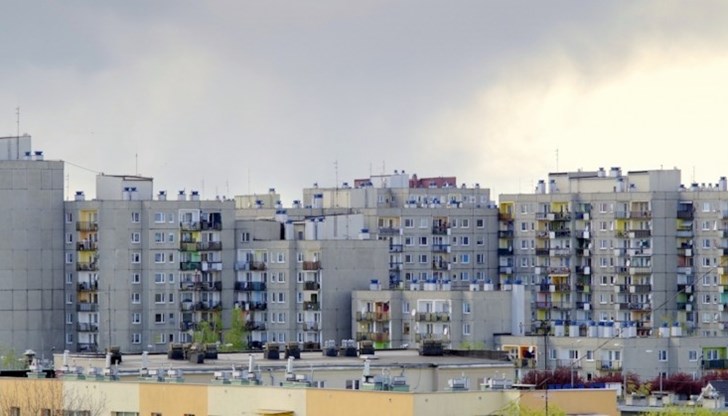 Това право имат следващите класирани по пореден номер и точки наематели