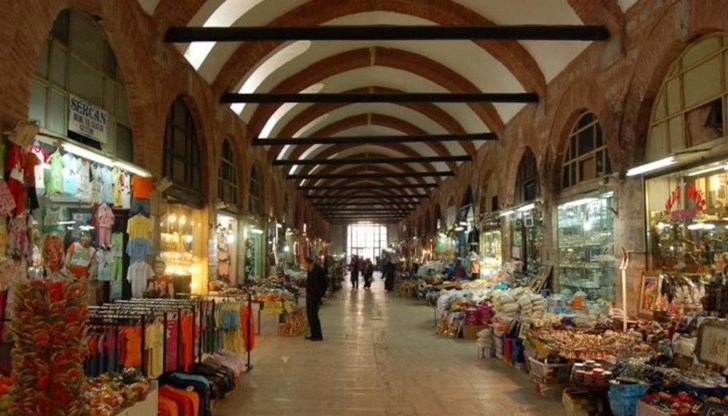 Ако ги нямаше българите, щеше да е трудно за нас, казва местен търговец