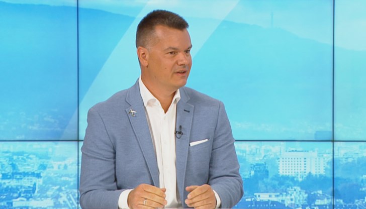 Нормализирането на полетите няма да е скоро, прогнозира Марио Бакалов