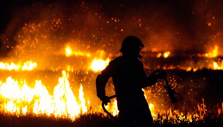 Остава висок рискът от пожари в Гърция