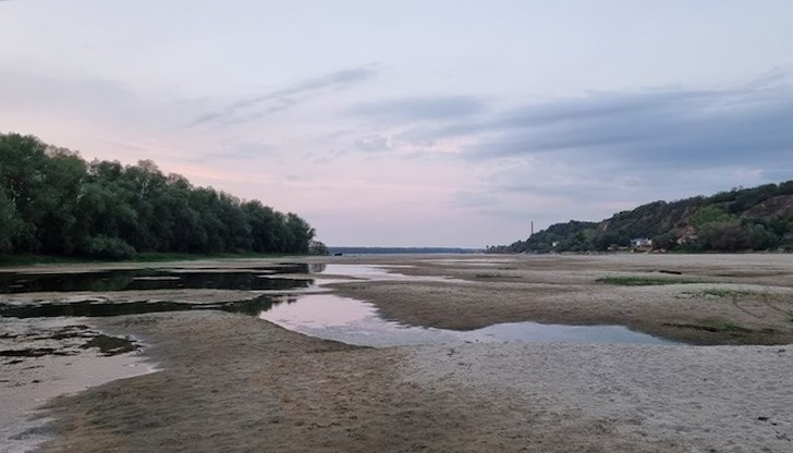 Прогнозата за утре е нивото да се повиши с два сантиметра Прогнозата за утре е нивото да се повиши с два сантиметра
