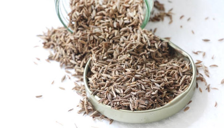 Съдържа антиоксиданти и витамин С, така засилва защитните сили на организма Съдържа антиоксиданти и витамин С, така засилва защитните сили на организма