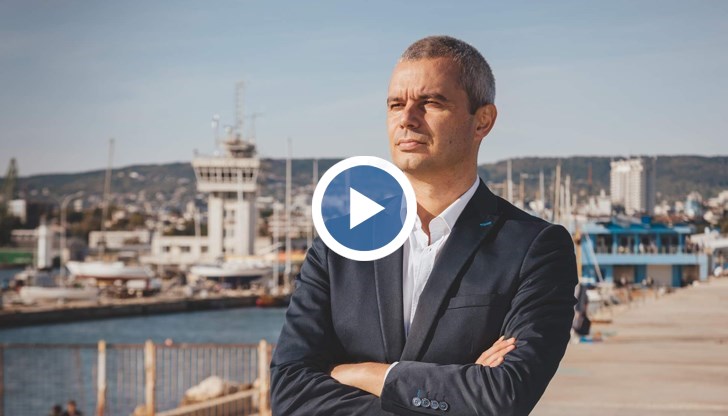 Активисти на ''Възраждане'' опитват да влязат в голям хранителен магазин във Варна