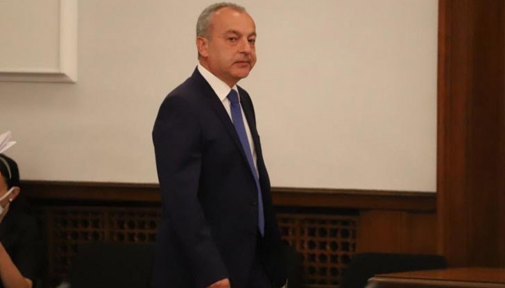 През 2007 година Александър Свраков бе замесен в действия на НАП, стигнали до прокуратурата
