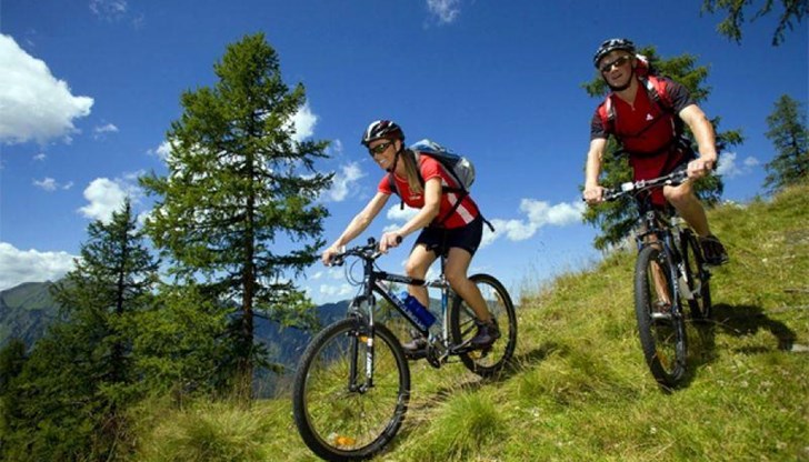 Причината е състезание по колоездене Причината е състезание по колоездене