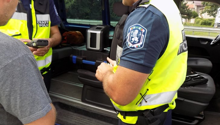 Извършен е контрол на 12000 водачи и пътници Извършен е контрол на 12000 водачи и пътници