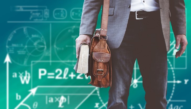 За целта правителството отпусна още 20 милиона лева за възнагражденията на академичния състав в държавните университети За целта правителството отпусна още 20 милиона лева за възнагражденията на академичния състав в държавните университети