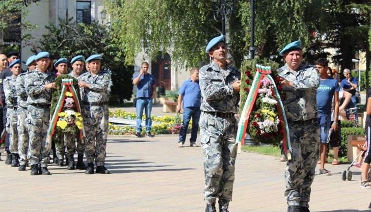 Празничната церемония ще се състои пред Паметника на загиналите в Сръбско – българската война на площад „Батенберг“