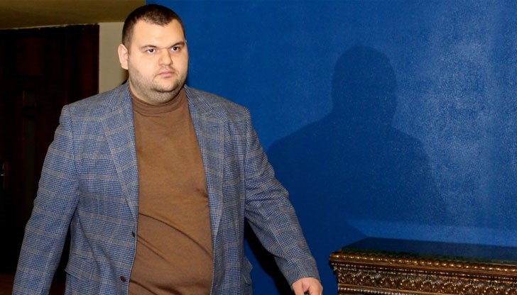 Според адвокатите му, които се позовават и на българската прокуратура, няма никакви доказателства за корупция