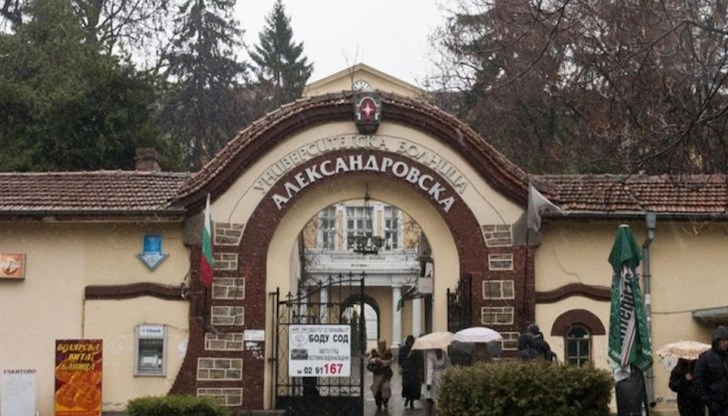 Първо обаче започва пълна ревизия на лечебното заведение, заради големите дългове Първо обаче започва пълна ревизия на лечебното заведение, заради големите дългове