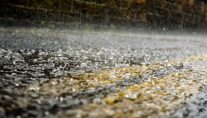 Август ще ни изпрати с много топло време, но само до обяд, каза синоптикът Александрина Янкова