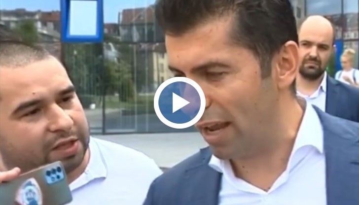 Не е хубаво, когато не му харесва въпроса да ме удря, заяви Николай Караколев