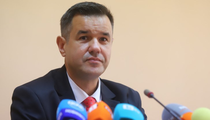 От оръжейницата съобщиха, че той е сключен, когато начело на борда е служебният министър на икономиката От оръжейницата съобщиха, че той е сключен, когато начело на борда е служебният министър на икономиката