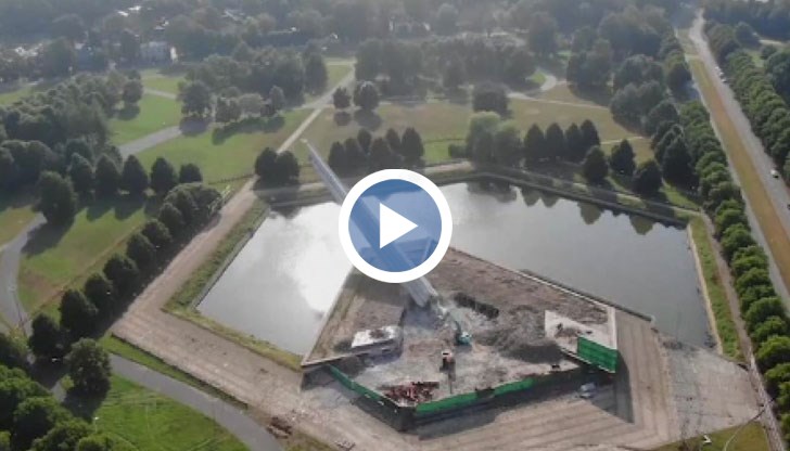 Парламентът на страната гласува за премахване на всички останали съветски статуи и плочи