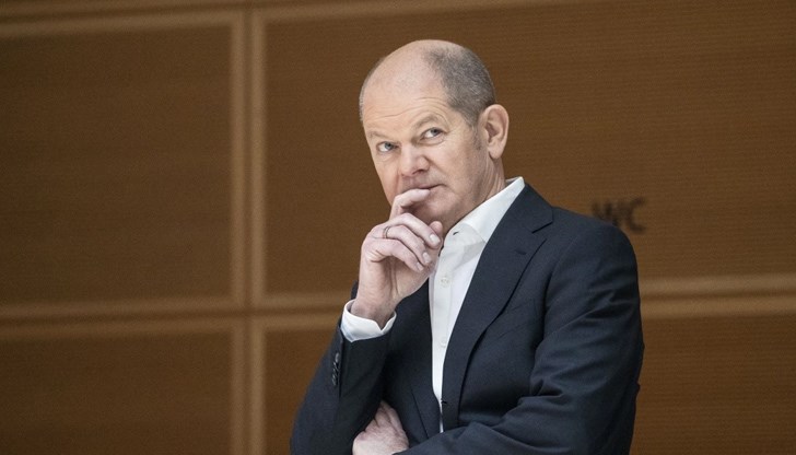 Германският канцлер ще бъде разпитан за данъчни измами в банка в Хамбург, след като бяха намерени близо 215 000 евро, скрити от негов политически съюзник