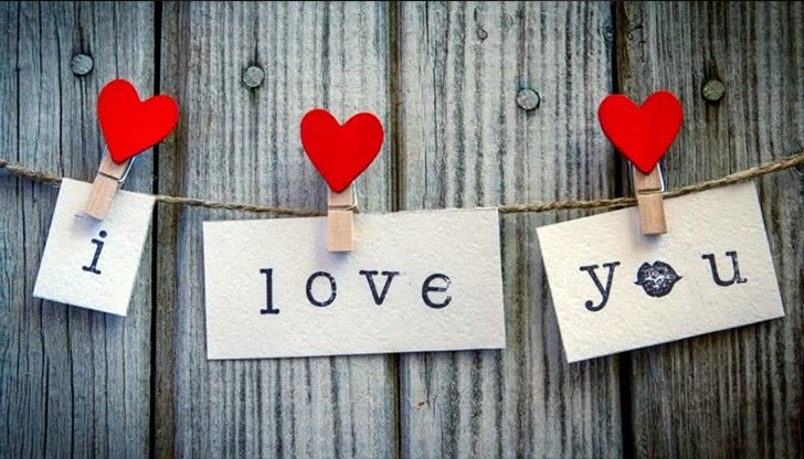 На всеки език най-красиво звучат думите, с които казваме „Обичам те” На всеки език най-красиво звучат думите, с които казваме „Обичам те”
