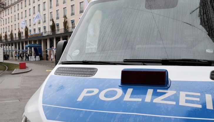 Хора на място успели да освободят момиченцето, но то починало по-късно в болница