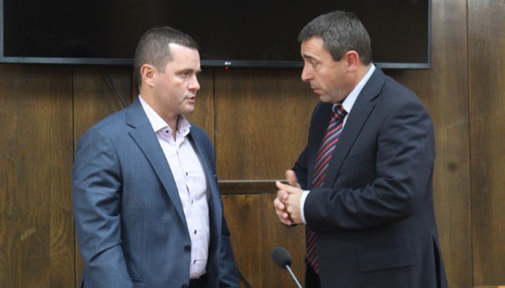 18 часа след въвеждането на новите мерки, булевард "България" все още е натоварен