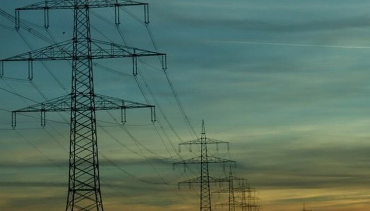 Средната месечна цена за базов товар електрическа енергия на БНЕБ се движеше около 323 евро