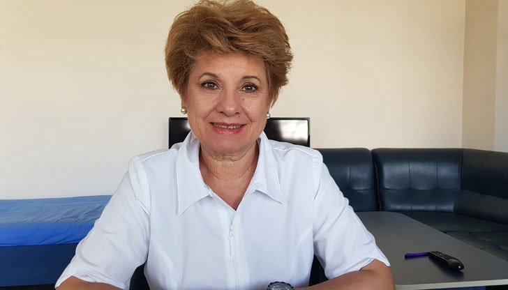 Момичето е с измръзване на ръката от бутилка с диазотен оксид, заяви проф. Мая Аргирова