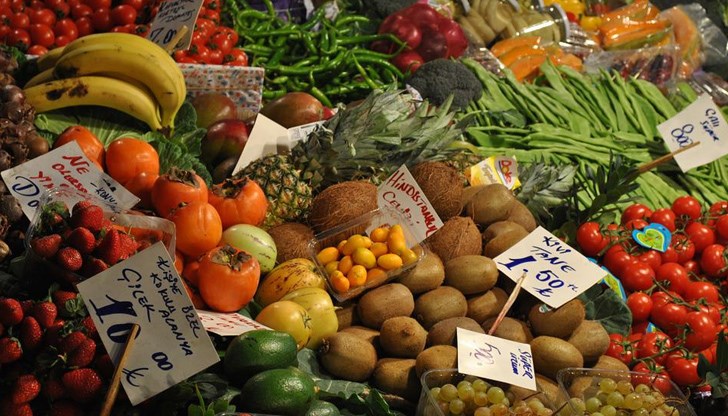 След изказването на Ердоган кооперативите обявиха, че от 15 август свалят в супермаркетите си цените на над 30 продукта