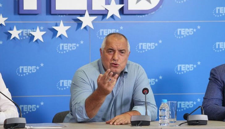 Елена Фичерова претендира за 10 000 лв., но съдът определя двойно по-малко обезщетение Елена Фичерова претендира за 10 000 лв., но съдът определя двойно по-малко обезщетение