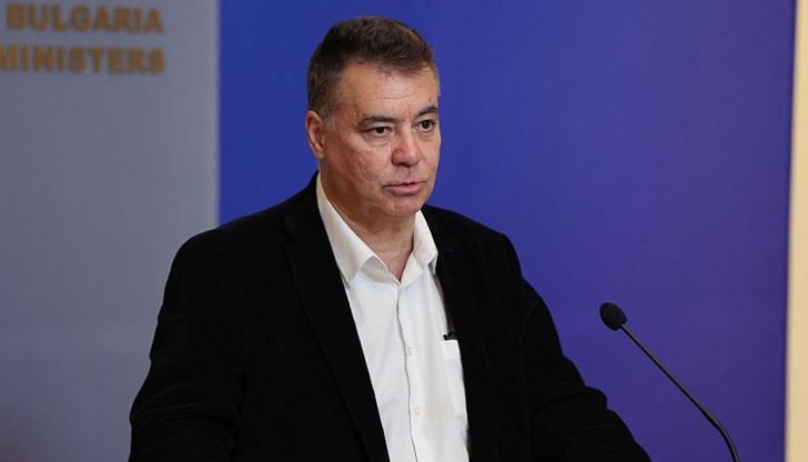 Михайлов наследява поста от Румен Спецов Михайлов наследява поста от Румен Спецов